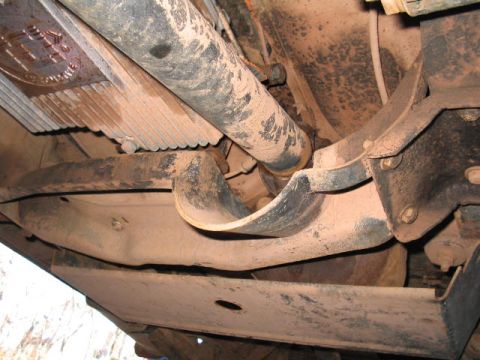 1979 Ford Bronco - modified crossmember for driveshaft clearance