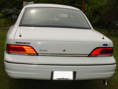 1992 Ford Crown Victoria photo