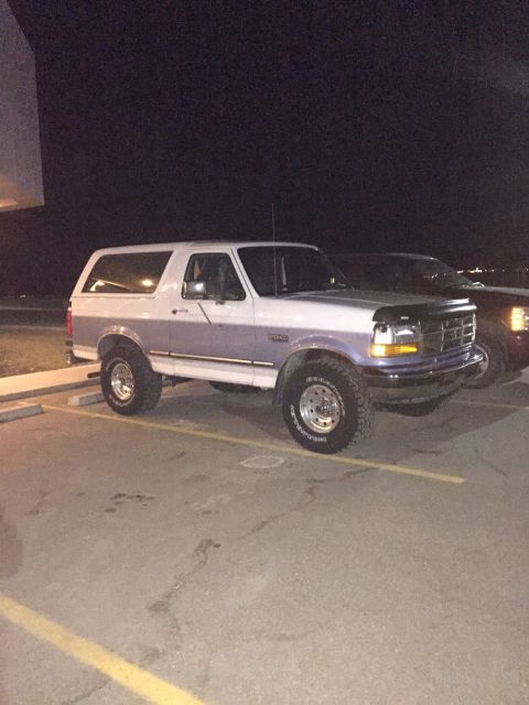 1996 Ford Bronco photo
