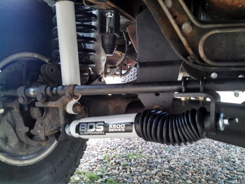 1995 Ford Bronco - New Stuff: BDS 6" lift bracket, springs & shocks, steering stabilizer, extended bump stops, tie rod ends flipped to the top of the knuckle,…