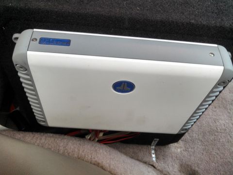 1995 Ford Bronco - JL Audio MHD900/5 (500x1 100x4) Marine amp powering everything.
