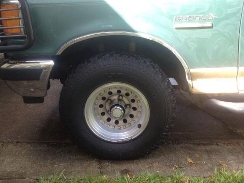 1990 Ford Bronco - Decently clean OE rims