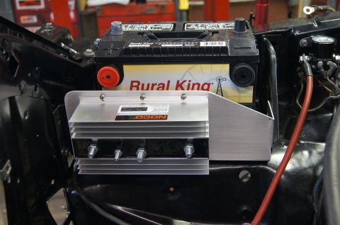 1979 Ford Bronco - Isolator now attached right next to the right side battery.