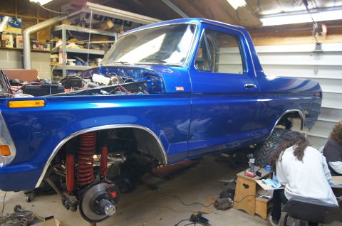 1979 Ford Bronco - inner splash shields and wheel well moldings installed.