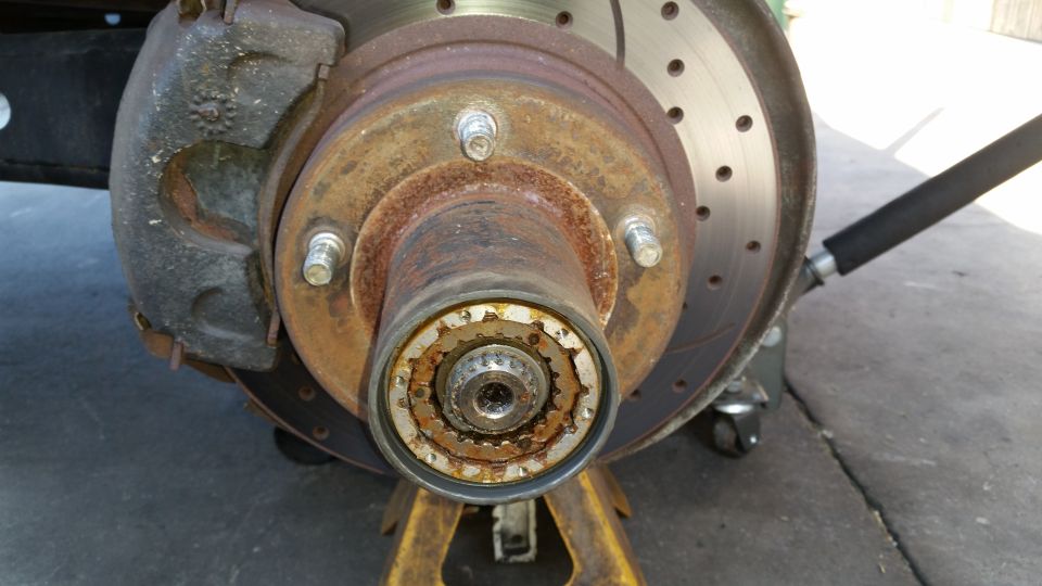 1992 Ford Bronco front wheel hub and brake assembly
