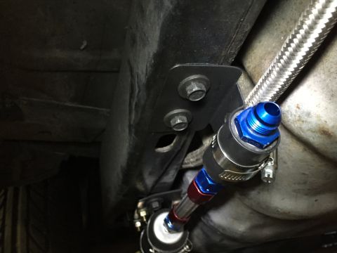 1981 Ford LTD - Pre-filter mounted.