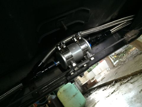 1981 Ford LTD - Fuel filter mounted and return line connected.