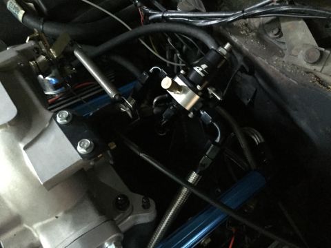 1981 Ford LTD - Fuel pressure regulator on bracket.