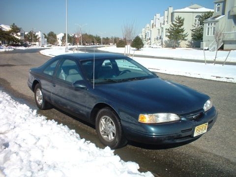 1996 Ford Thunderbird - looks good even when its dirty!