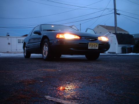 1996 Ford Thunderbird - night action..sitting still