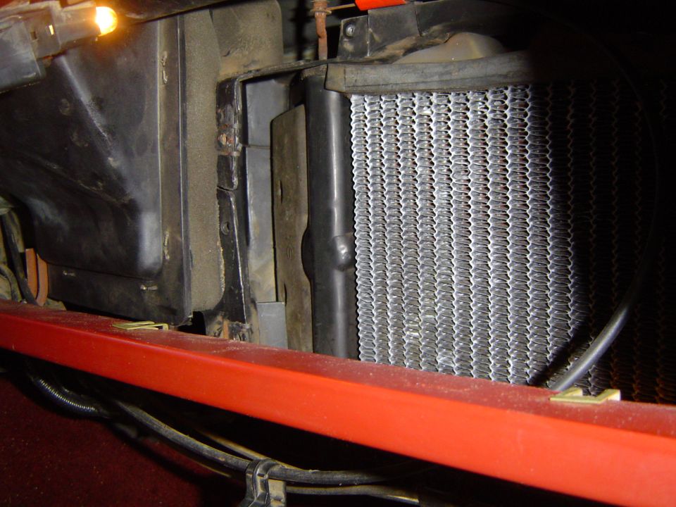 1986 Ford Bronco radiator and fan shroud
