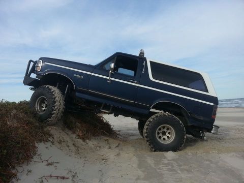 1994 Ford Bronco photo