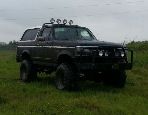 1994 Ford Bronco photo