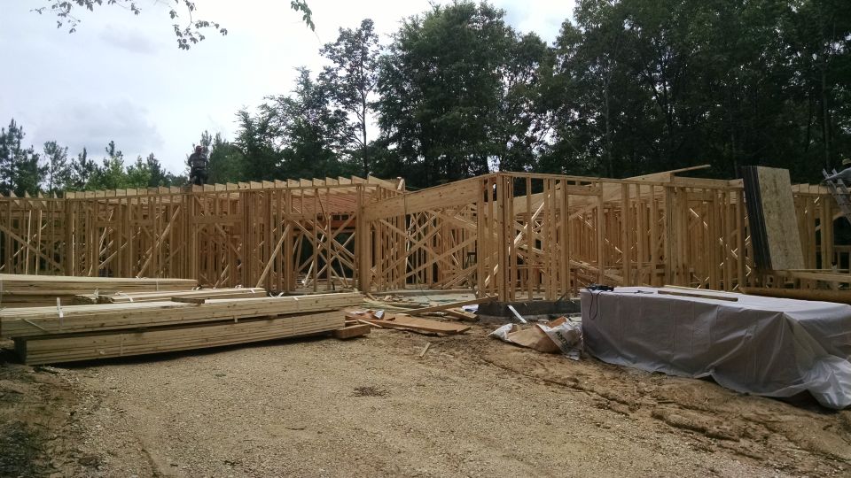 The rafter & 2nd-floor lumber package was delivered a few hours ago.