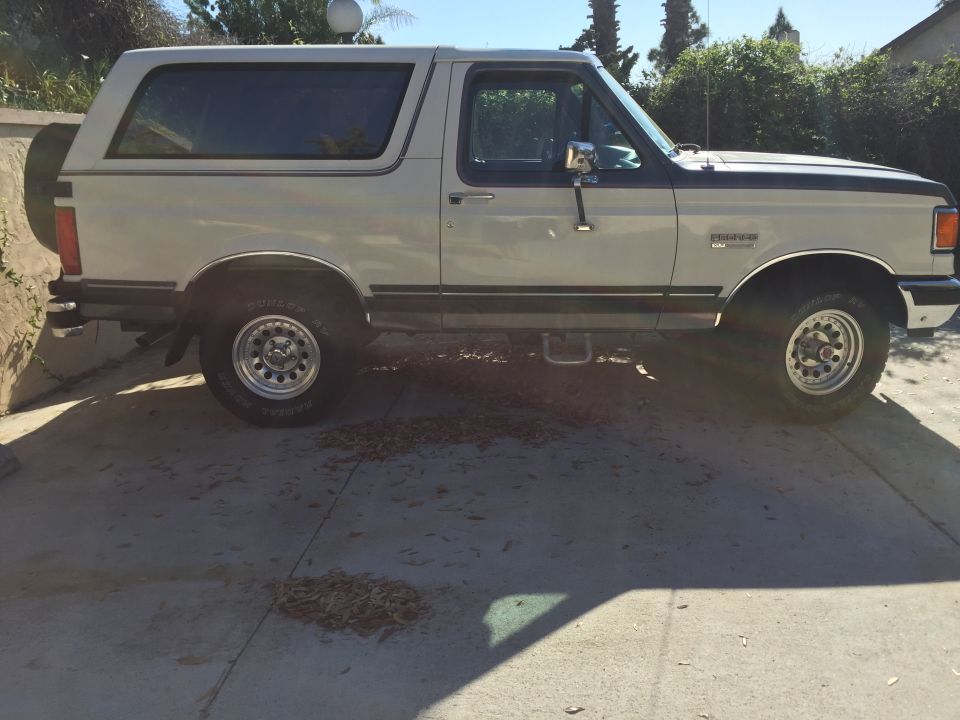 1990 Ford Bronco “Jessica”