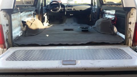 1992 Ford Bronco - Not a great pic, but, both inner and outer Glass slides installed.. Bought them from Broncograyeyard.com