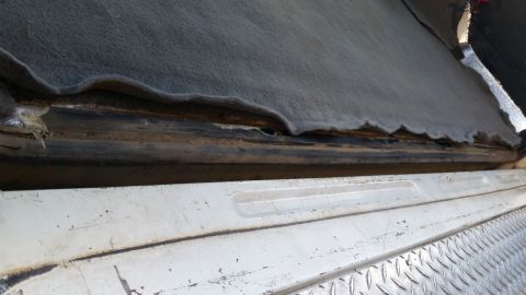1992 Ford Bronco - Old Tailgate weatherstripping..