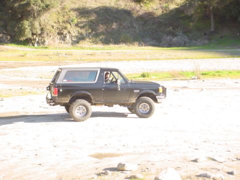 1988 Ford Bronco - I'm off