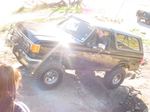 1988 Ford Bronco - Flexes WAY more than stock :)