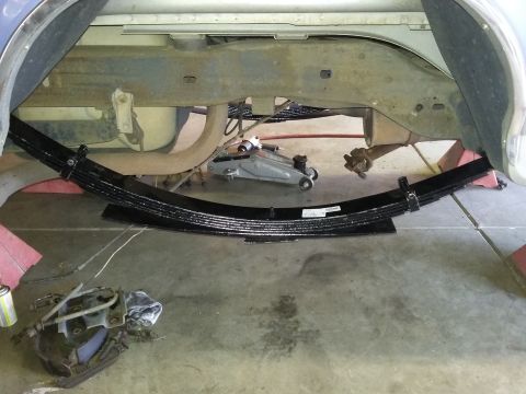 1996 Ford Bronco - Pro Comp Leafs installed