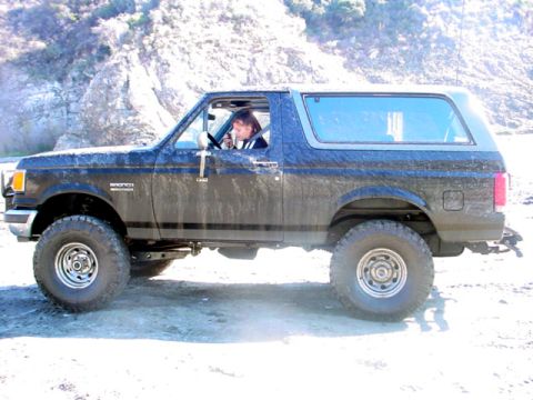 1988 Ford Bronco - I let Christy drive a few times, she loved it!
