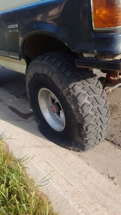 1989 Ford Bronco photo