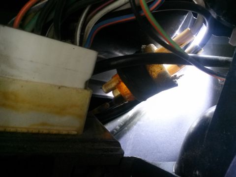1996 Ford Bronco - Vehicle wiring harness connector with multiple wires visible.