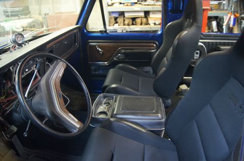 1979 Ford Bronco - The other seat is installed.