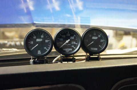 1979 Ford Bronco - gauges hooked up