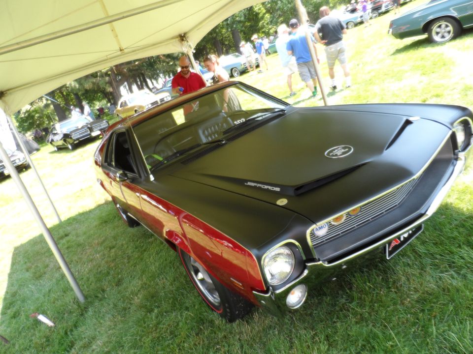 Black and red 1971 AMC Javelin front view