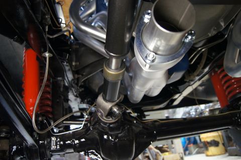 1979 Ford Bronco - Front shaft is made from 2" X .120 wall tubing couldn't be any larger diameter, just clears Headman elite headers.