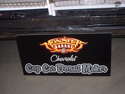 1999 Ford Crown Victoria - Chevy??? I think not.