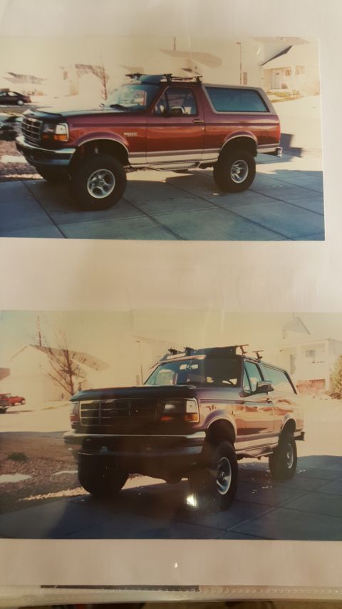 1996 Ford Bronco - This lifted 1996 Ford Bronco is shown in a 3/4 front view, equipped with a roof rack.