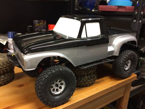 1989 Ford Bronco - This is a remote-controlled truck body, not a full-sized vehicle.