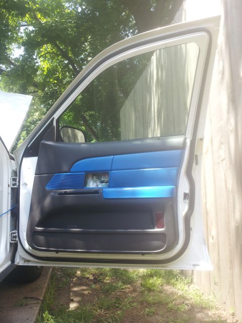 2004 Ford Crown Victoria photo