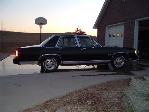 1989 Ford Crown Victoria LTD - 5