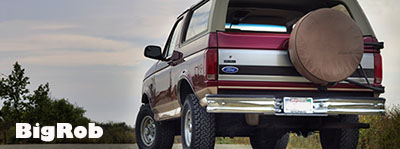 1994 Ford Bronco - This Ford Bronco's body style suggests a 1992 model year, not the claimed 1994.