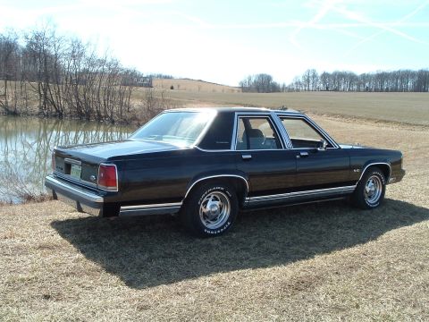 1989 Ford Crown Victoria LTD - 22