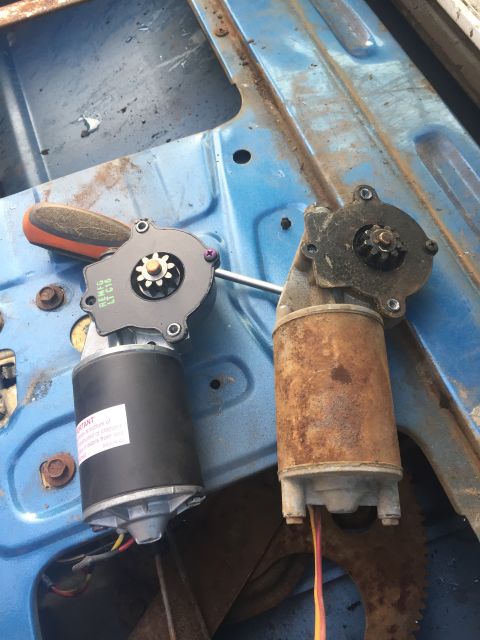 1979 Ford Bronco - Motor and switch not working on the tailgate. Replaced the motor.