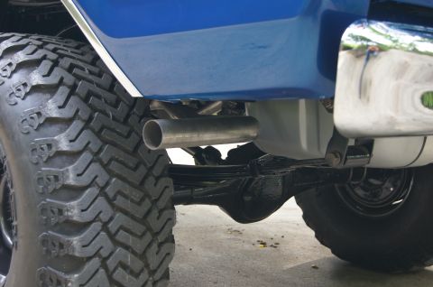 1979 Ford Bronco - Custom dual exhaust bent up by Joes complete auto in Huron Ohio. Joe literally did pull-ups from the system.