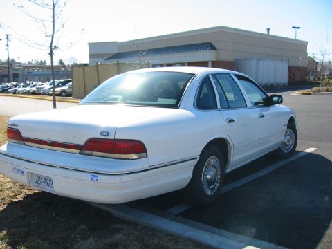 1994 Ford Crown Victoria photo