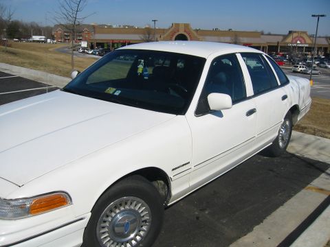 1994 Ford Crown Victoria photo