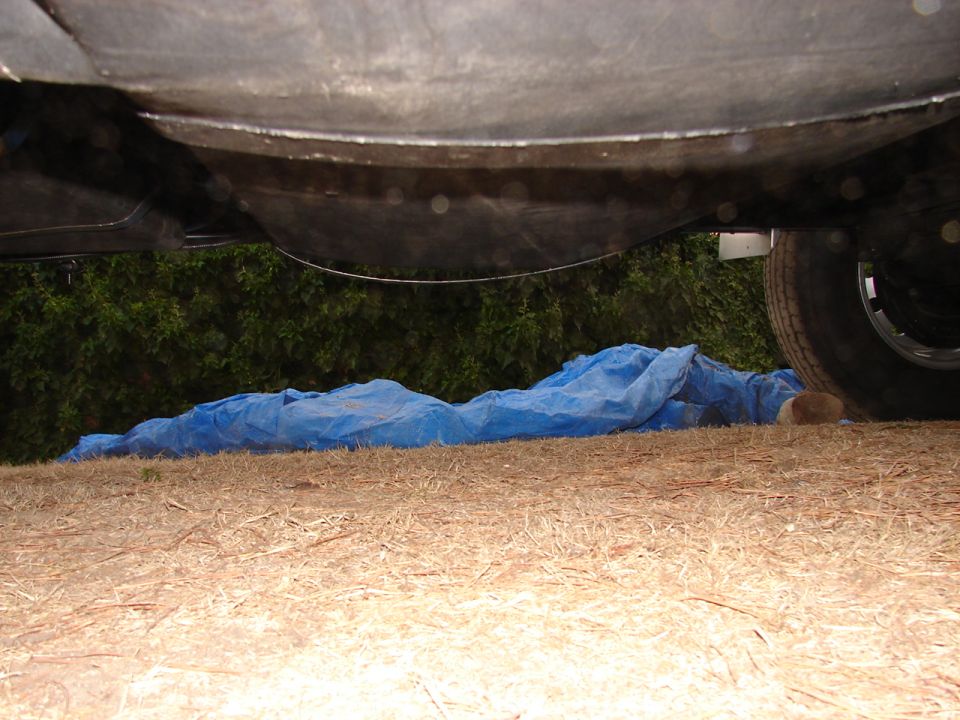 Straps do not fit or support tanks