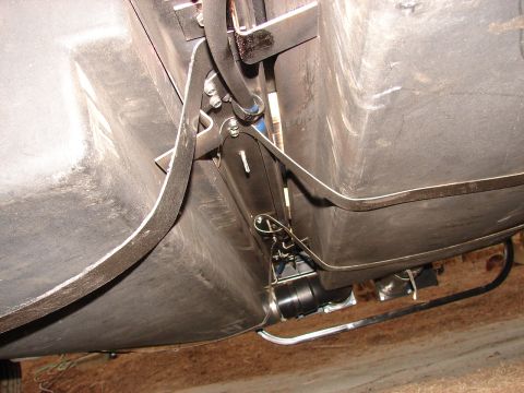 1973 Ford Ranchero - the straps on the front grey water tank fit better but I think they should have rubber under them to help prevent the straps from digging i…