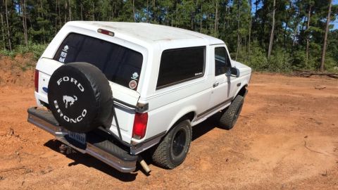 1996 Ford Bronco photo