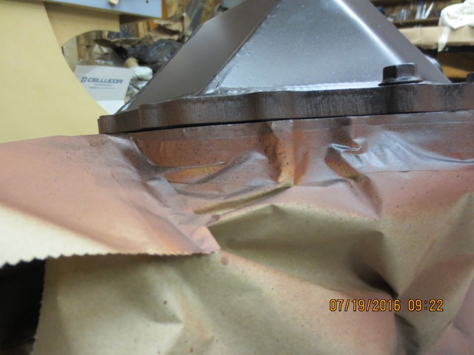 The gap here shows that the diff flange warped when GLO welded to it. hopefully the Right Stuff will seal to it.