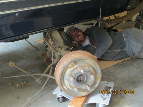 1986 Ford Bronco - goodbye 9"! you served your purpose but now it's time for your brother from another mother!