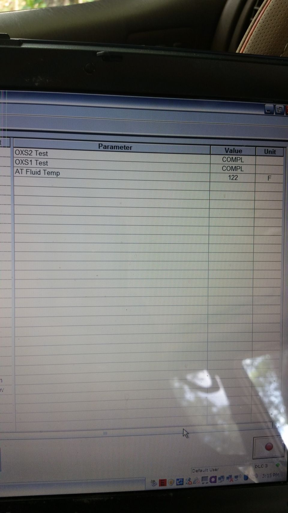 Laptop screen showing diagnostic data for a 1999 Lexus LX 470, including O2 sensor tests and AT fluid temperature.