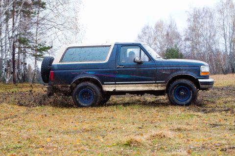 1992 Ford Bronco photo