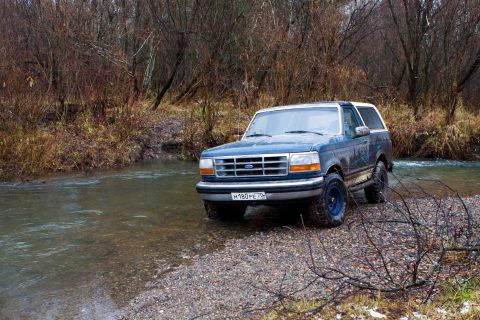 1992 Ford Bronco photo